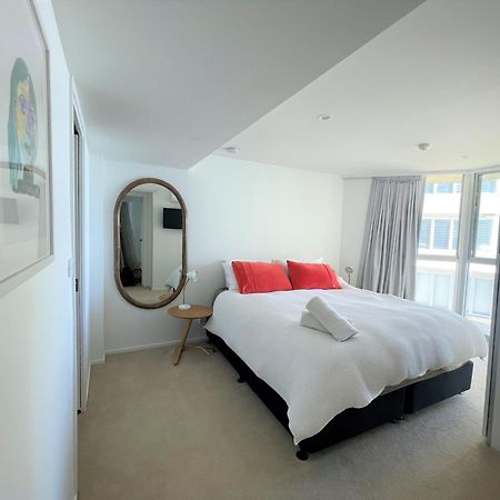 โฟร์ชอร์ อพาร์ตเมนท์ Aparthotel โกลด์โคสต์ ภายนอก รูปภาพ