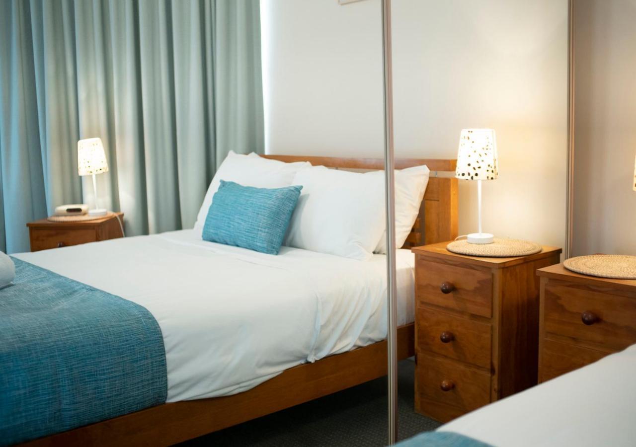 โฟร์ชอร์ อพาร์ตเมนท์ Aparthotel โกลด์โคสต์ ภายนอก รูปภาพ