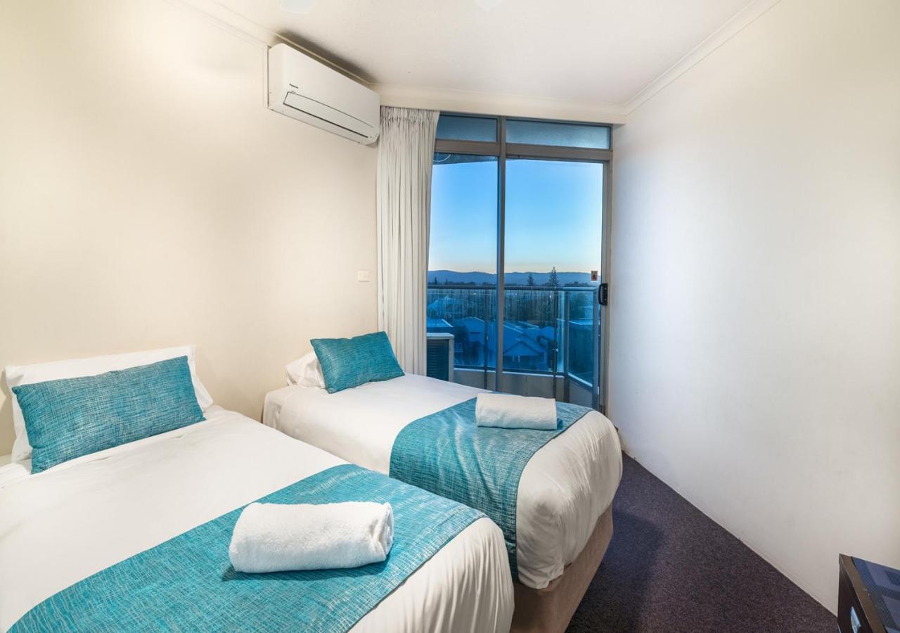 โฟร์ชอร์ อพาร์ตเมนท์ Aparthotel โกลด์โคสต์ ภายนอก รูปภาพ